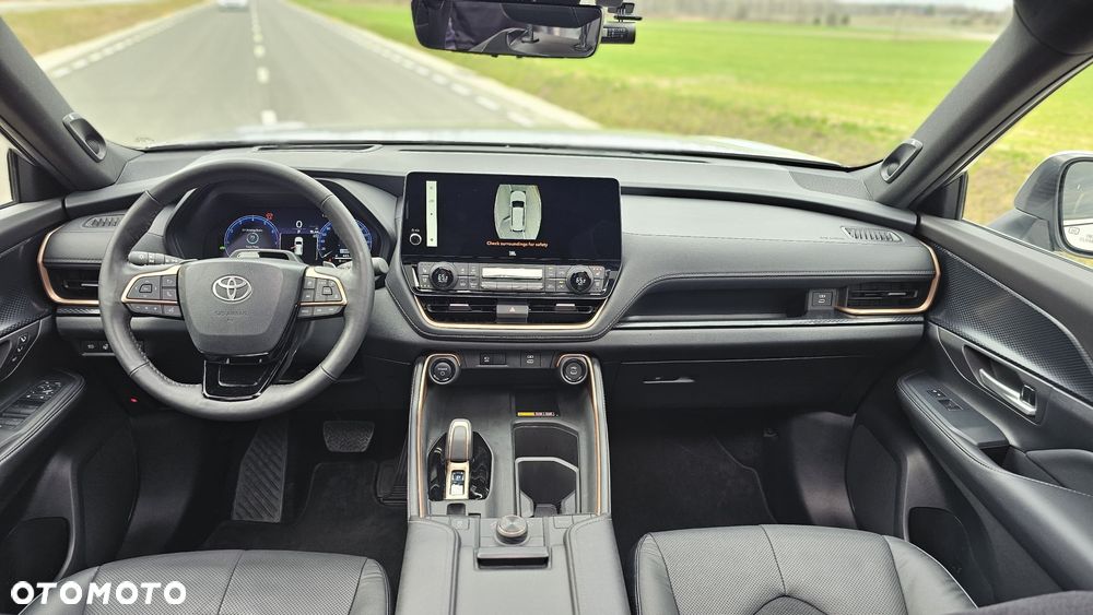 Toyota Grand Highlander - 12