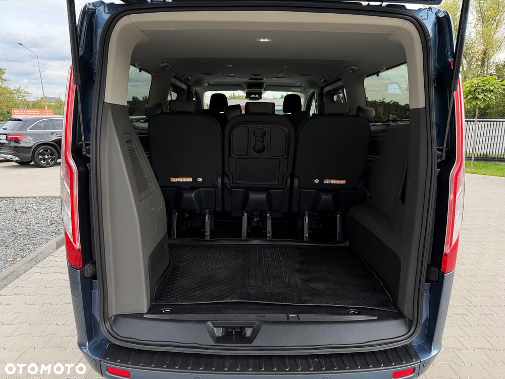 Ford Tourneo Custom 320 L2H1 VA Autm Shuttle Titanium - 25