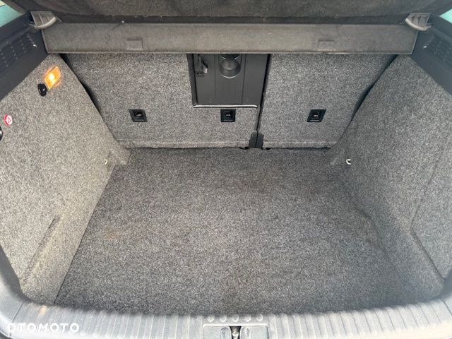 Volkswagen Tiguan - 12