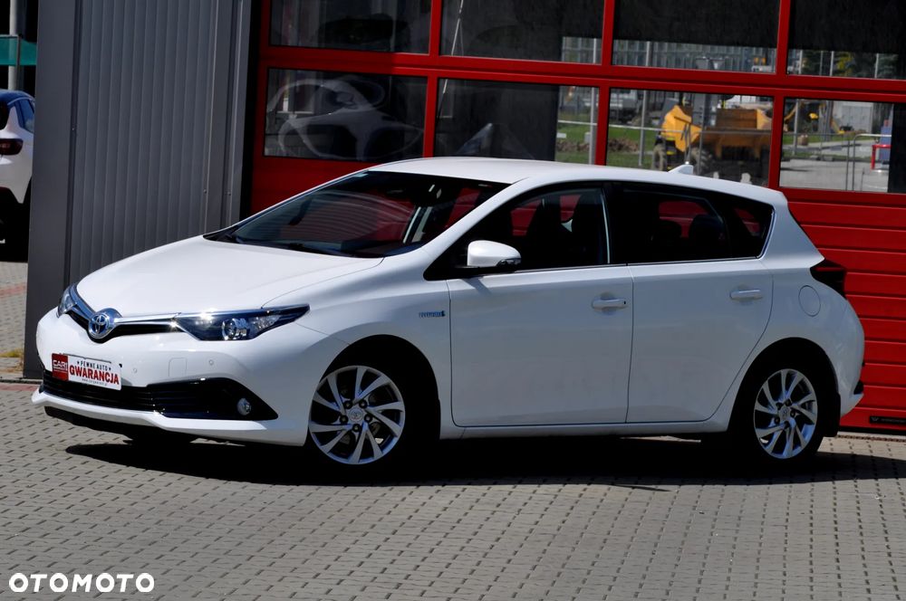 Toyota Auris - 2