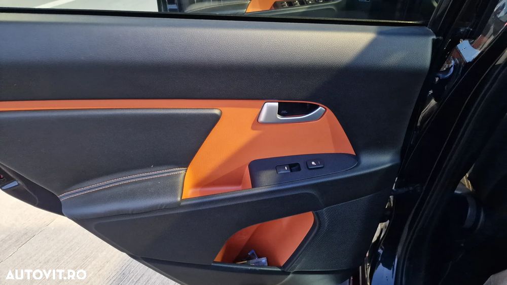 Kia Sportage 2.0 CRDI 184 4WD Automatik Fifa World Cup Edition - 15