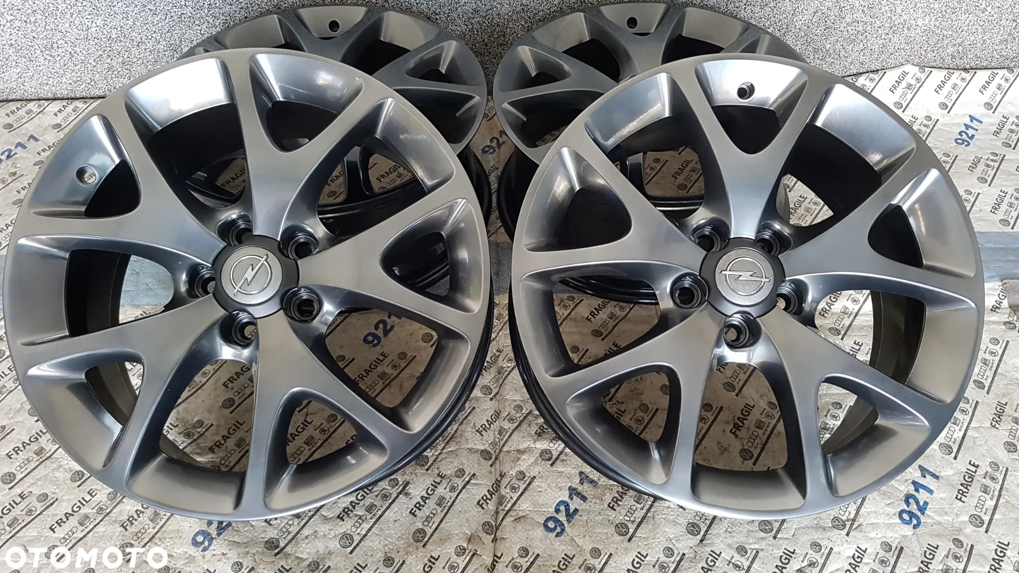 FELGI ALU ORYGINAŁ  OPEL CORSA ADAM 5X110 OPC 7,5jx18 ET47 - 14