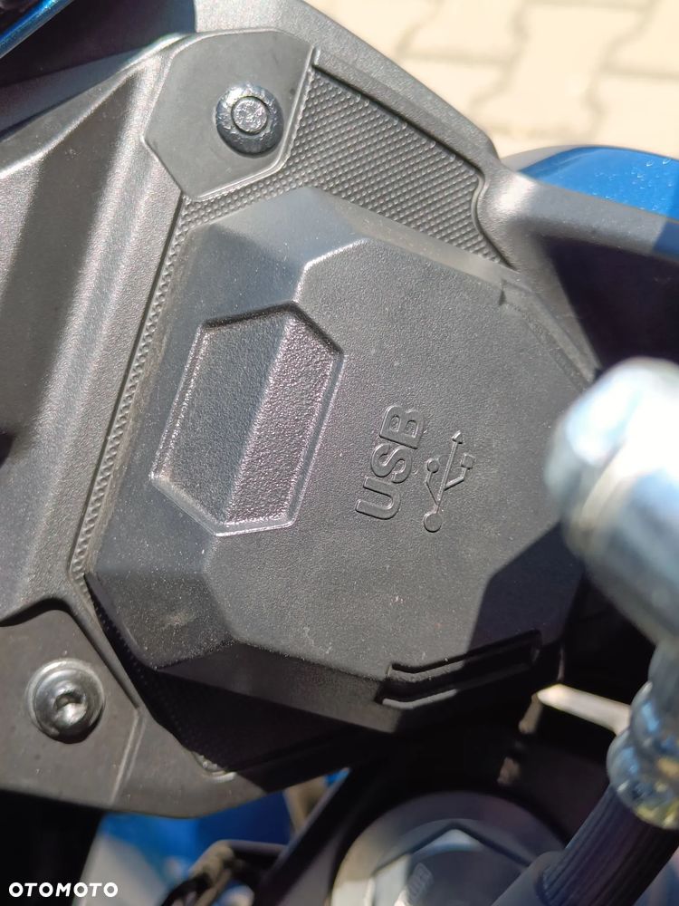 Kawasaki Versys 650 - 14