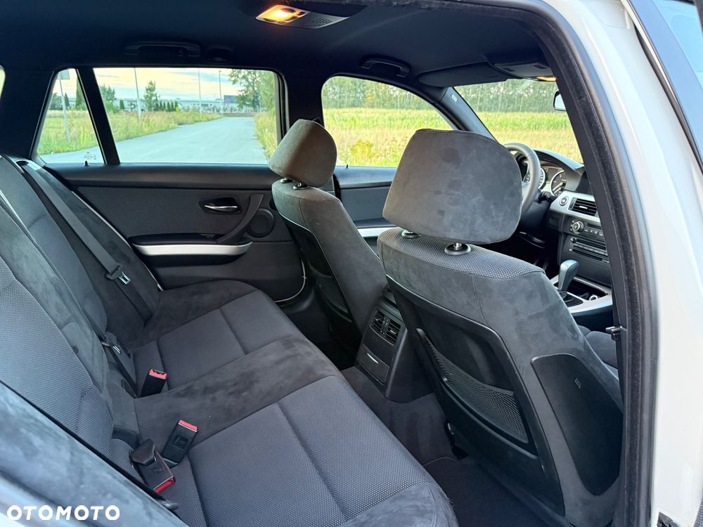 BMW Seria 3 320d DPF - 14