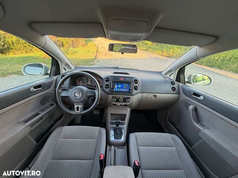 Volkswagen Golf Plus - 11
