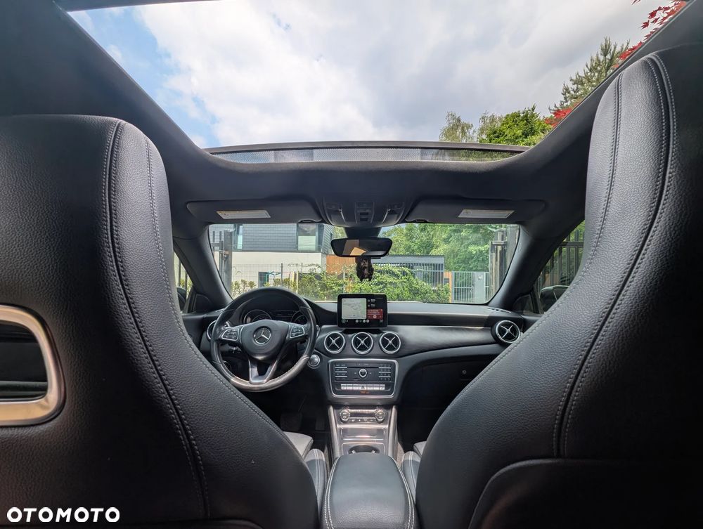 Mercedes-Benz CLA 250 4Matic 7G-DCT Sport - 12