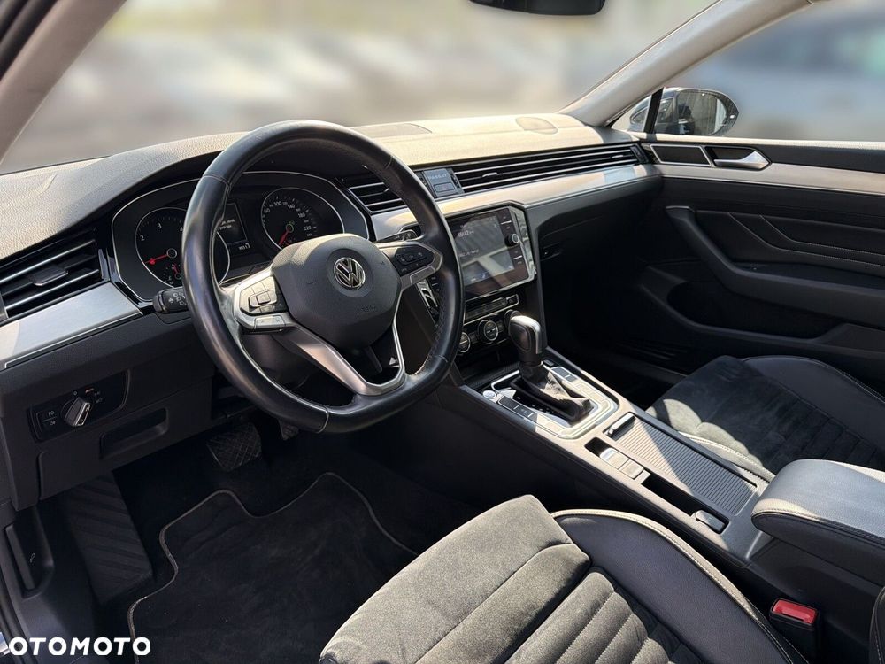 Volkswagen Passat 2.0 TDI EVO Elegance DSG - 11