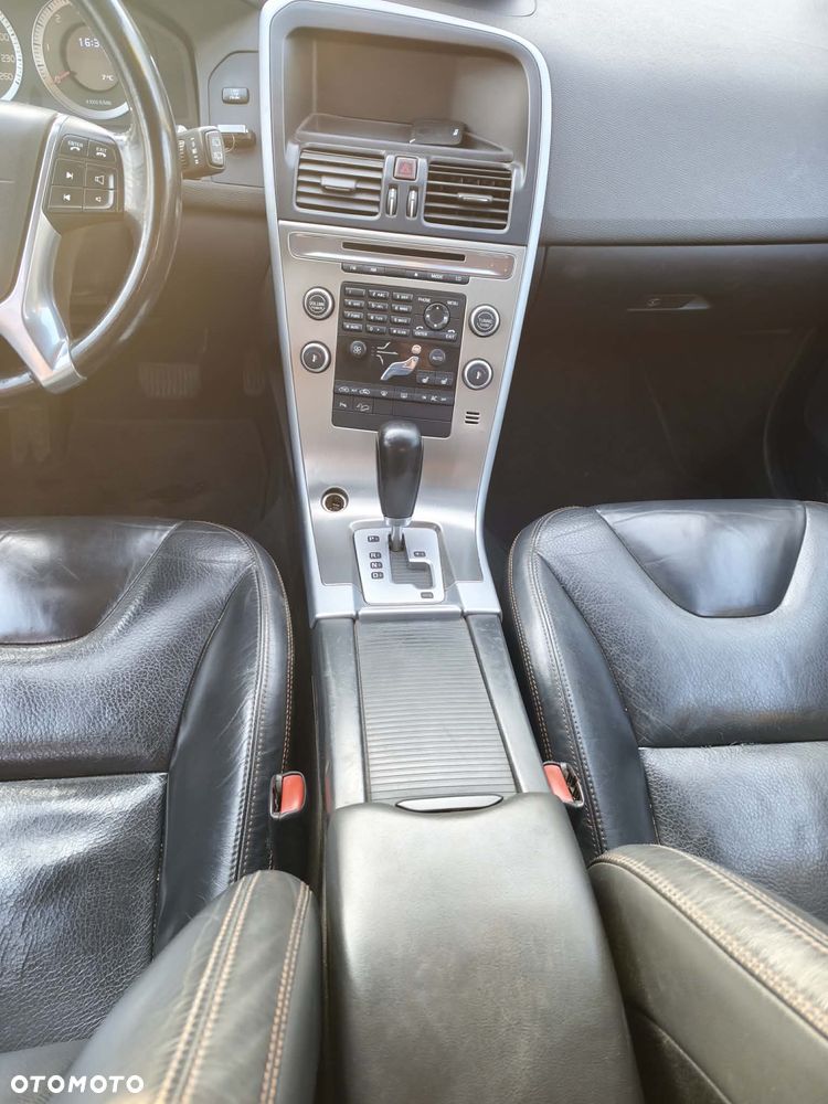 Volvo XC 60 - 13