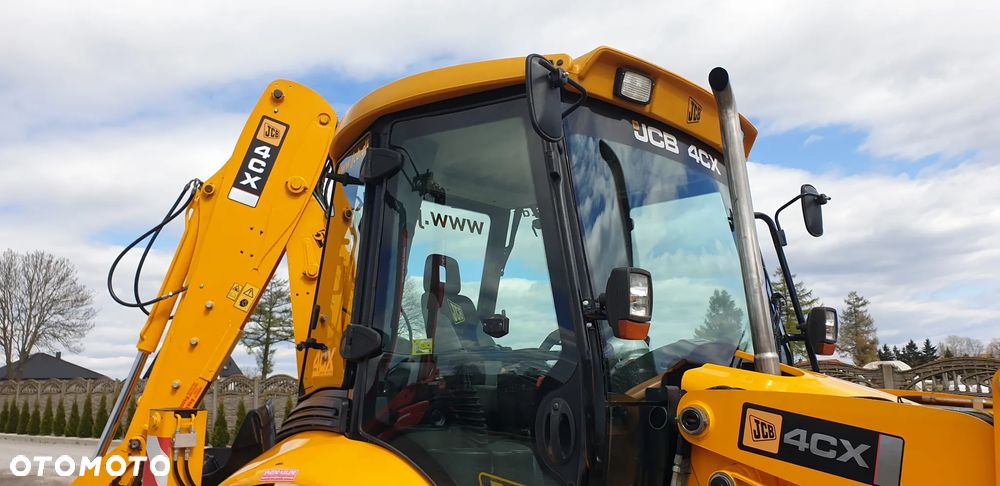 JCB 4CX rok 2007 SPROWADZONY FULL OPCJA skrzynia torquelock na dżojstikach - 23