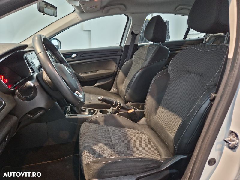Renault Megane TCe 114 GPF Life - 19