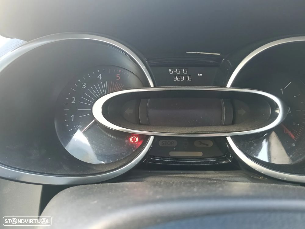 Renault Clio Sport Tourer 1.5 dCi GT Line - 8