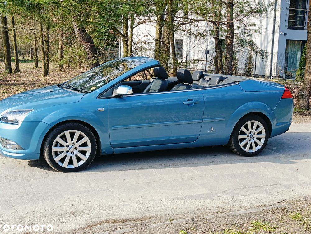 Ford Focus ver-coupe--cabriolet-2-0-tdci-dpf-titanium - 2