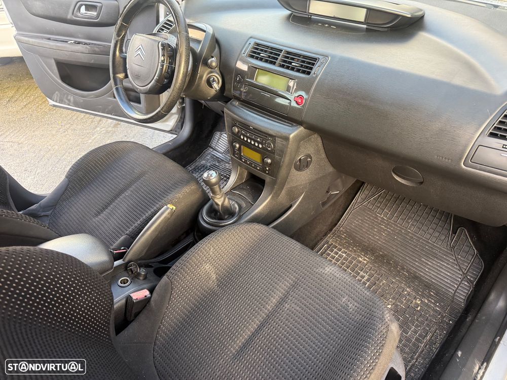 Citroën C4 1.6 HDi SX - 7