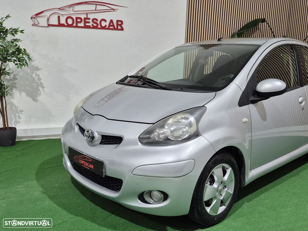 Toyota Aygo 1.0 Plus Sport Pack MM - 2