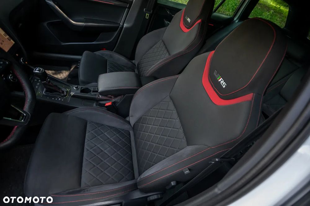 Skoda Octavia 2.0 TDI 4x4 DSG RS - 37