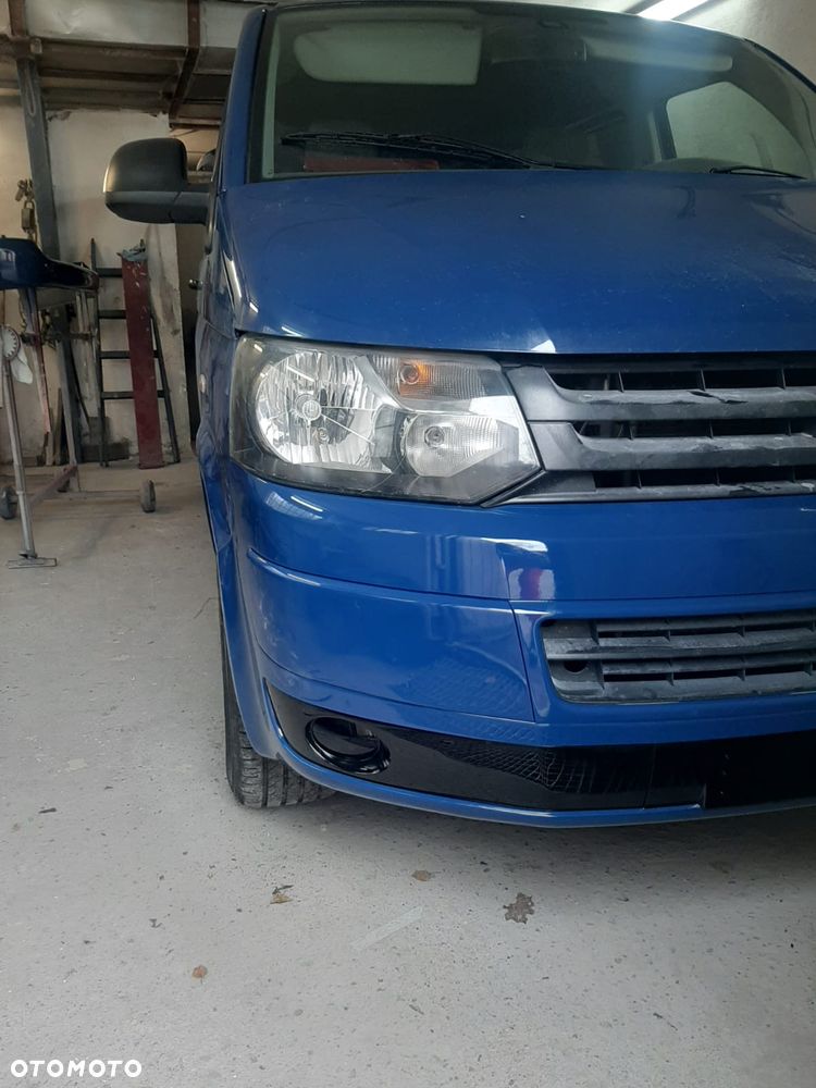 Volkswagen Transporter - 1
