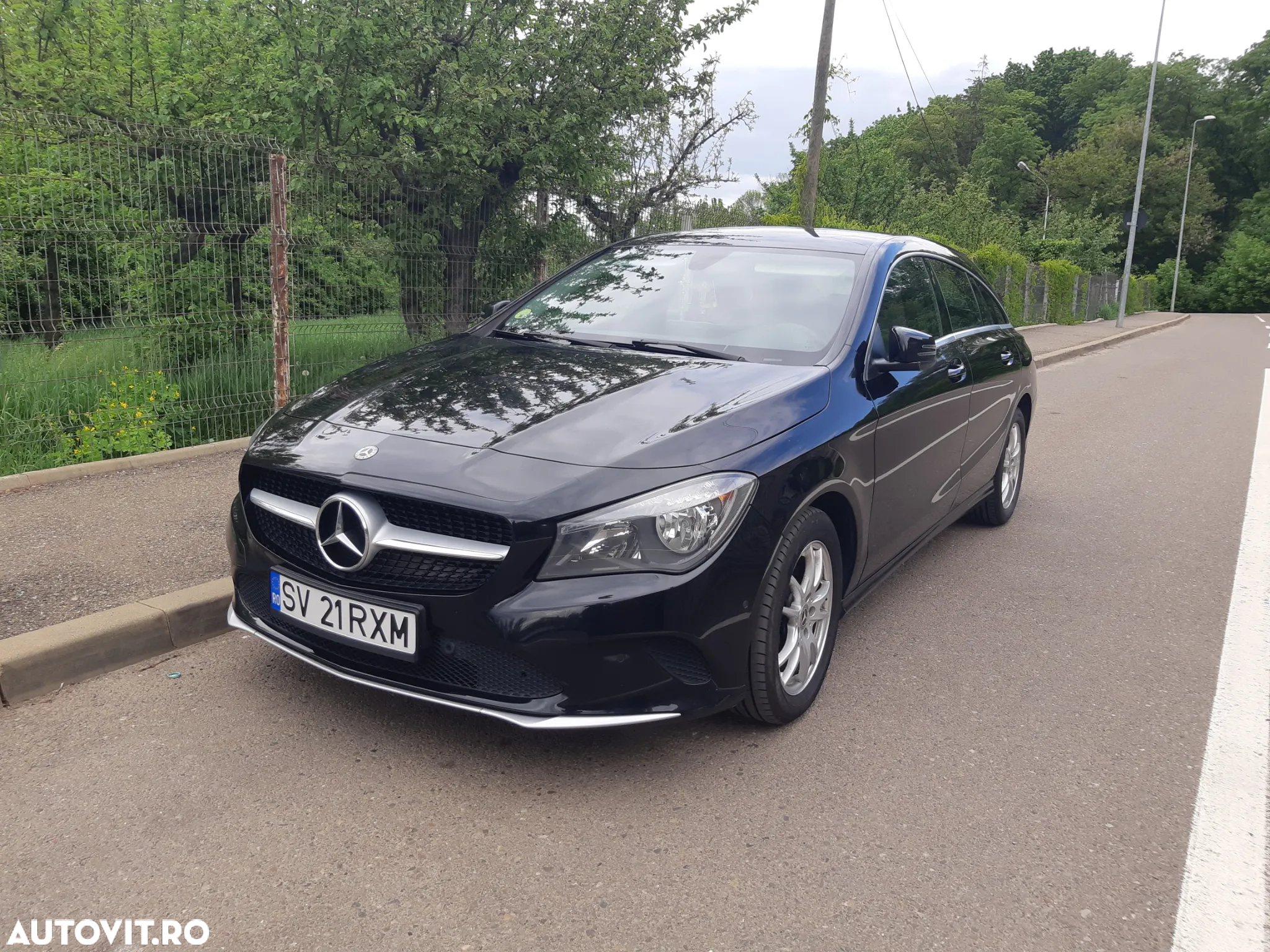 Mercedes-Benz CLA Shooting Brake 180 d - 2