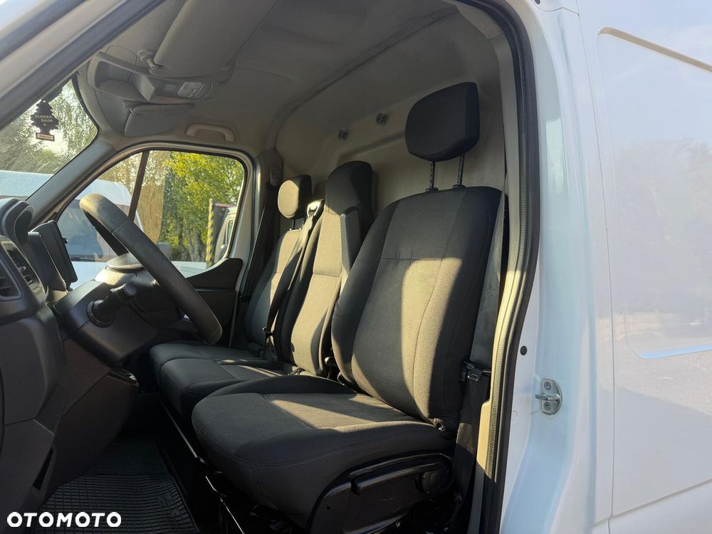 Renault MASTER / 2.3D / L2H2 / FV23% / NAJBOGATSZA WERSJA / KAMERA / NOWE OPONY NAVI / - 18