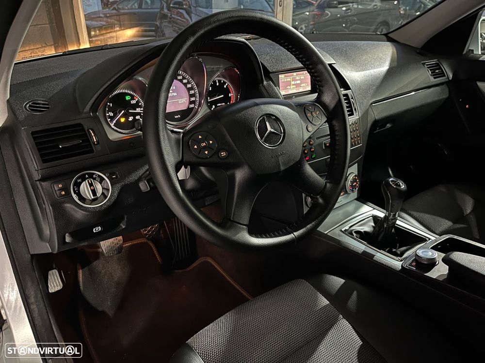 Mercedes-Benz C 220 CDi Avantgarde - 12