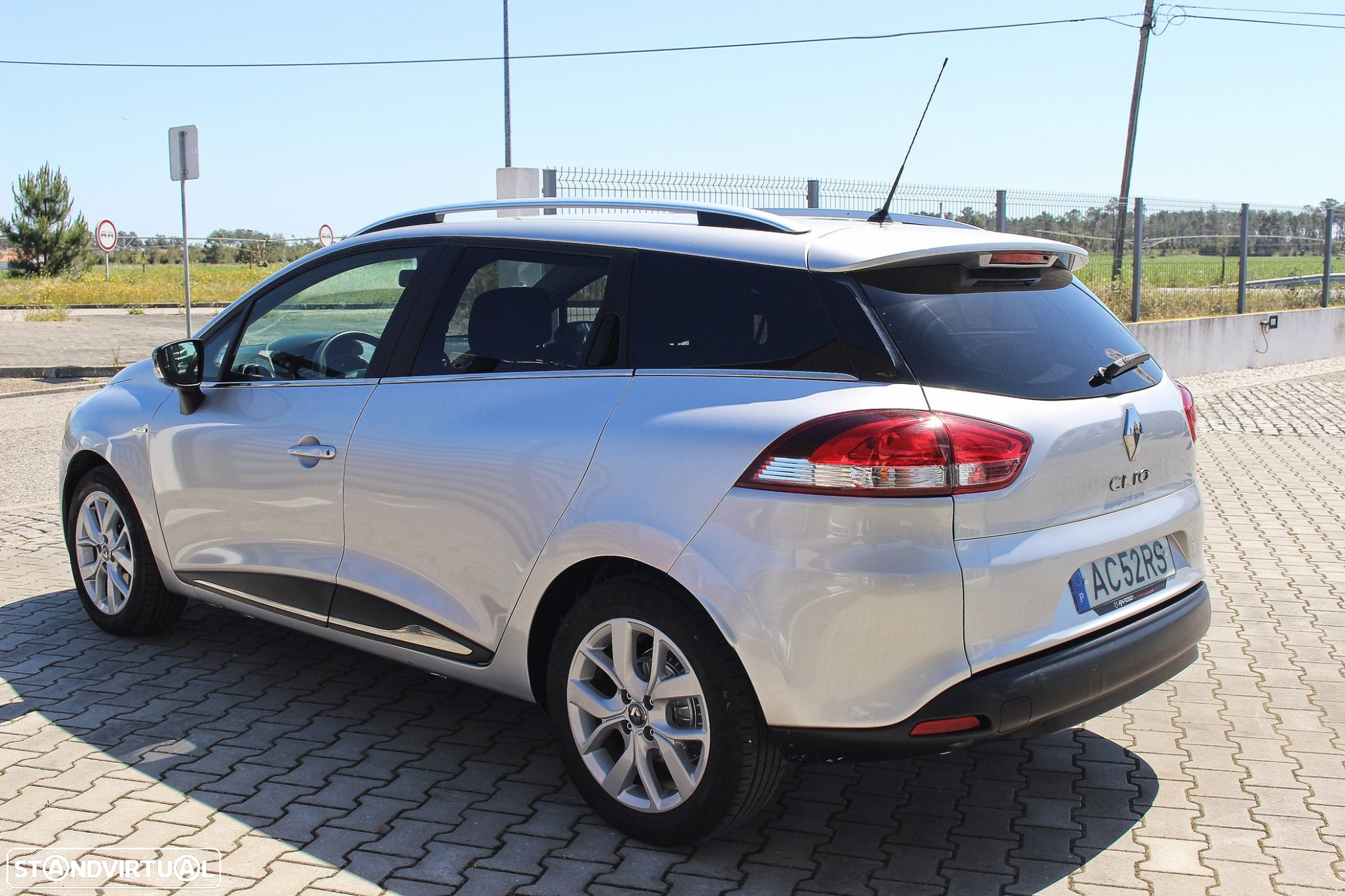 Renault Clio Sport Tourer 0.9 TCe Limited - 13