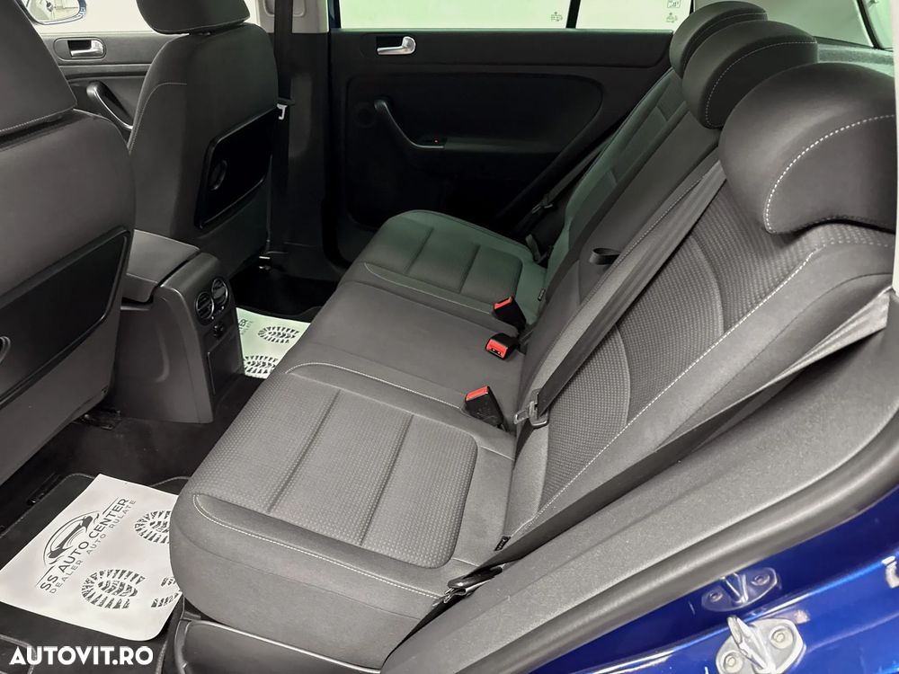 Volkswagen Golf Plus 1.6 TDI DPF BlueMotion Technology Team - 18