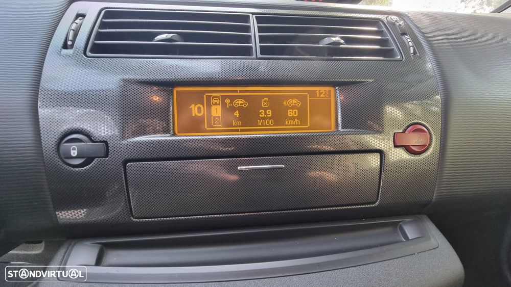 Citroën C4 1.6 HDi VTR Pack - 17