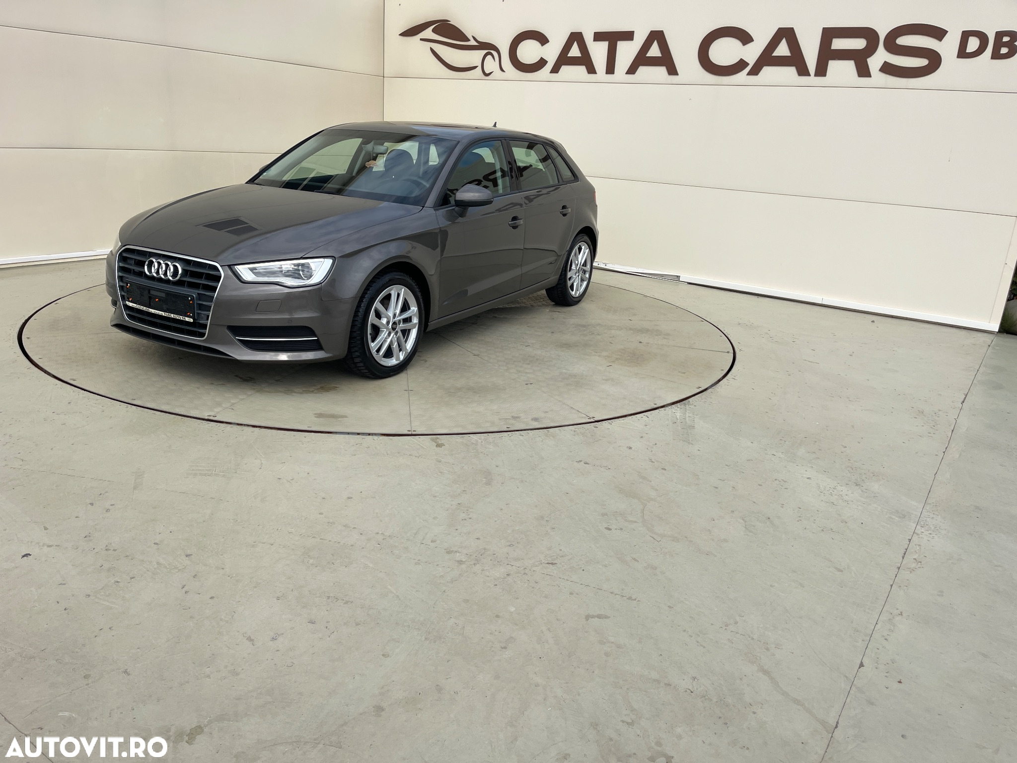 Audi A3 1.2 TFSI Sportback S tronic Ambiente - 4