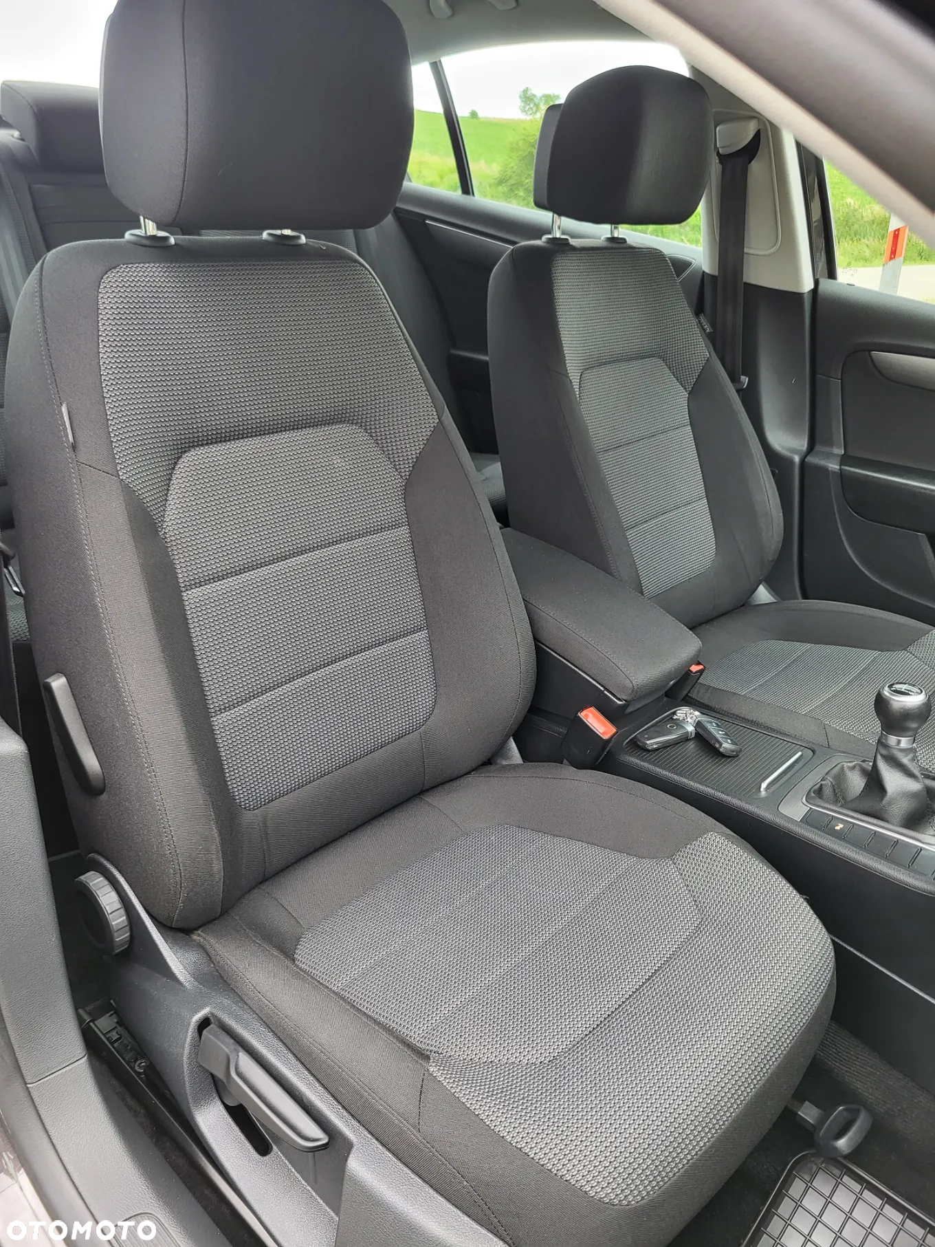 Volkswagen Passat 1.4 TSI BMT Comfortline - 20
