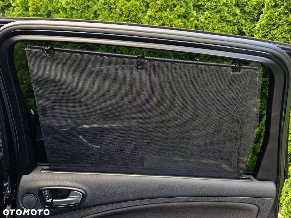 Ford S-Max - 36