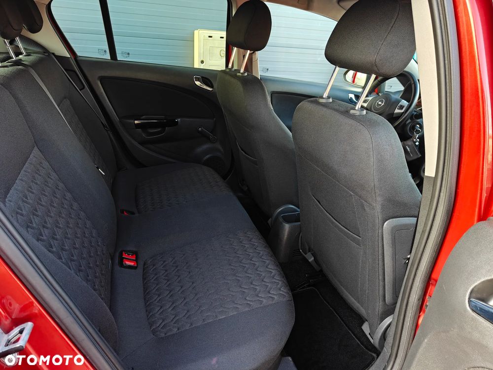 Opel Corsa 1.4 16V Active - 21