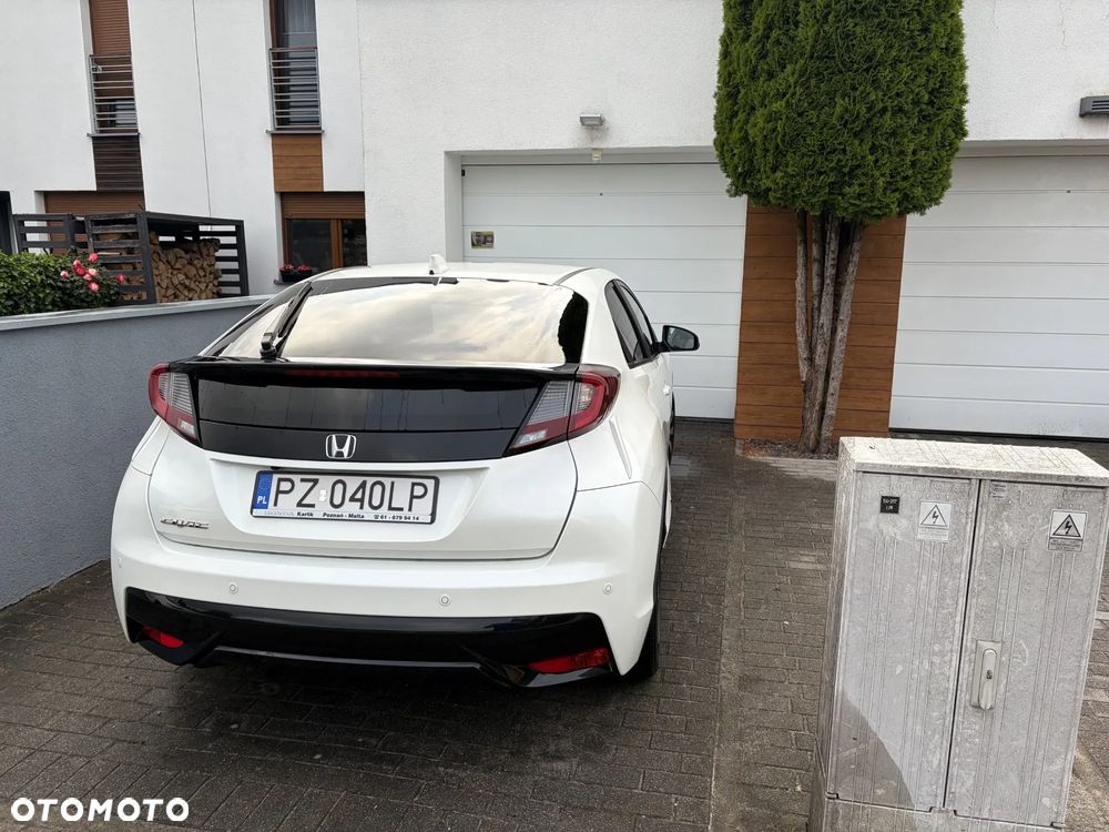Honda Civic 1.8 Lifestyle (Honda Connect+) - 5