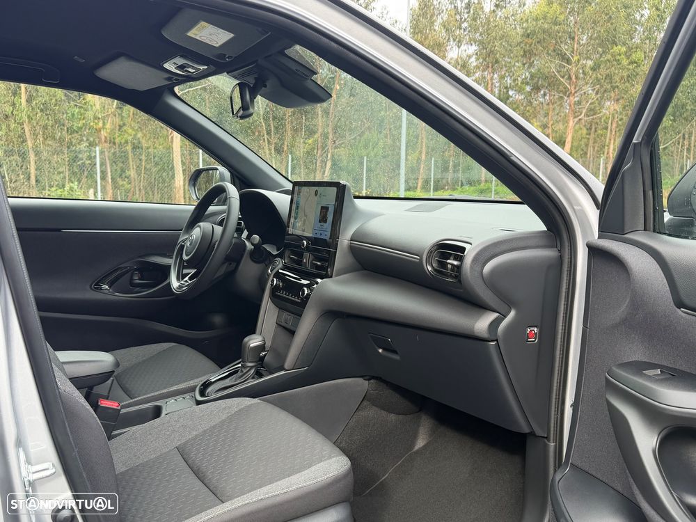 Toyota Yaris Cross 1.5 HDF Square Collection - 30