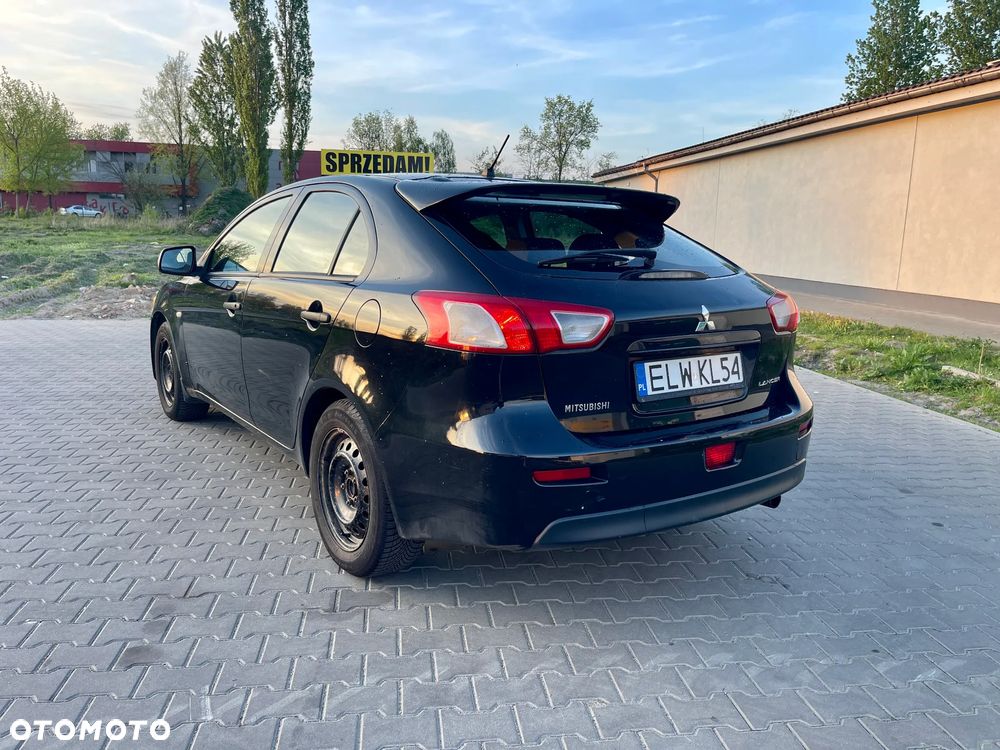 Mitsubishi Lancer 1.8 Intense - 3