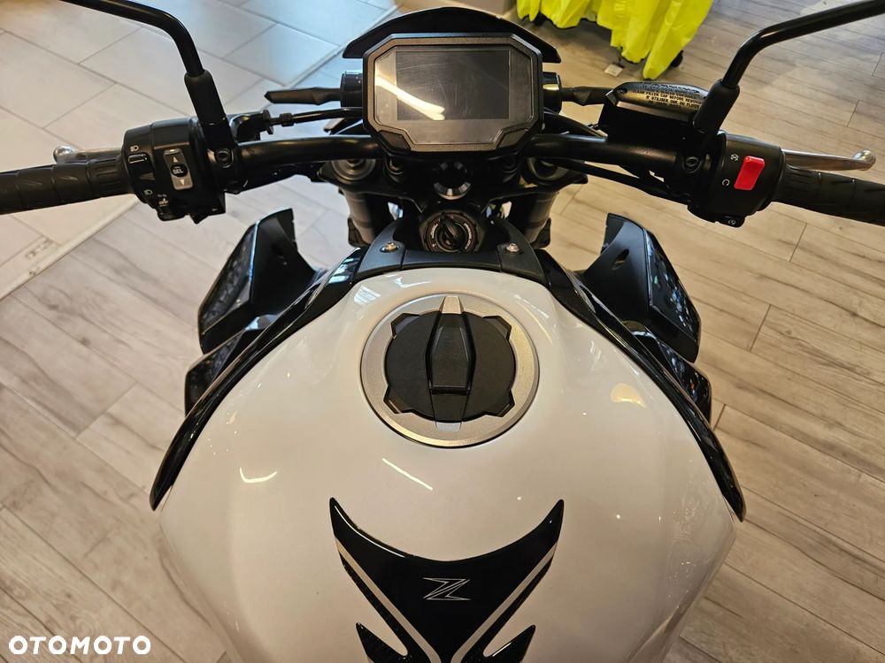Kawasaki Z 900 - 10