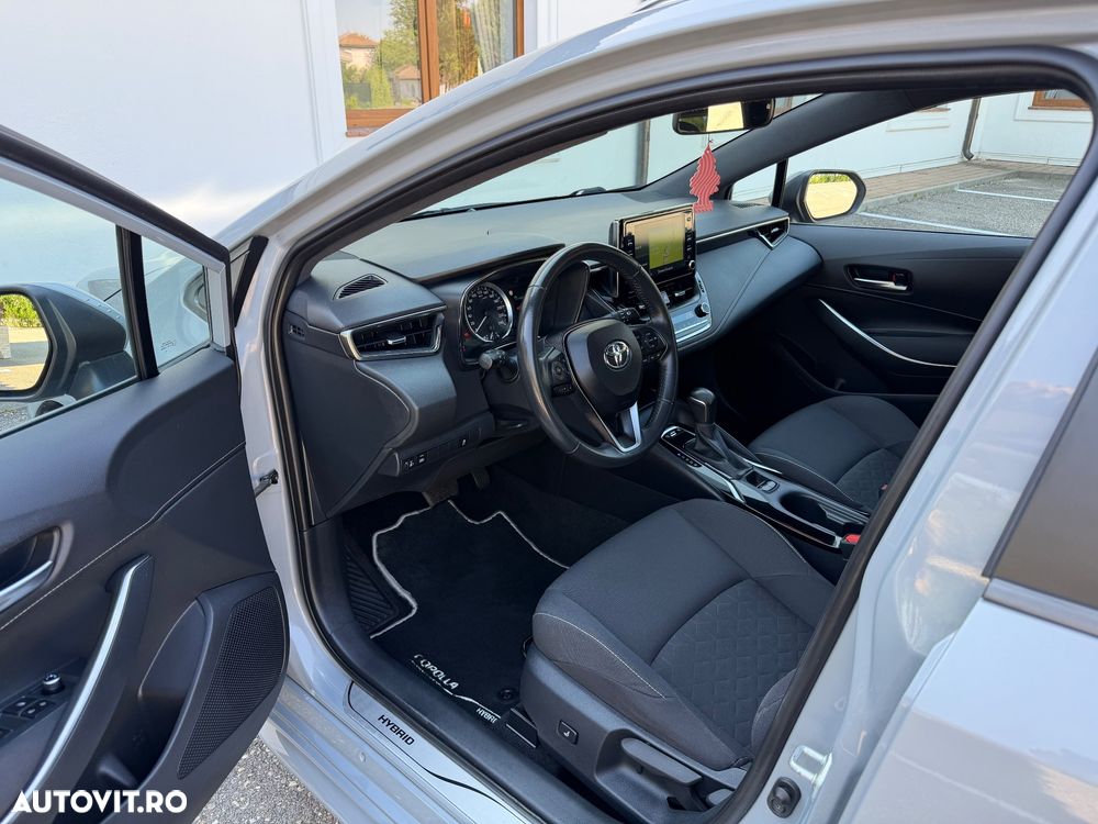 Toyota Corolla 1.8 Hybrid Comfort - 7