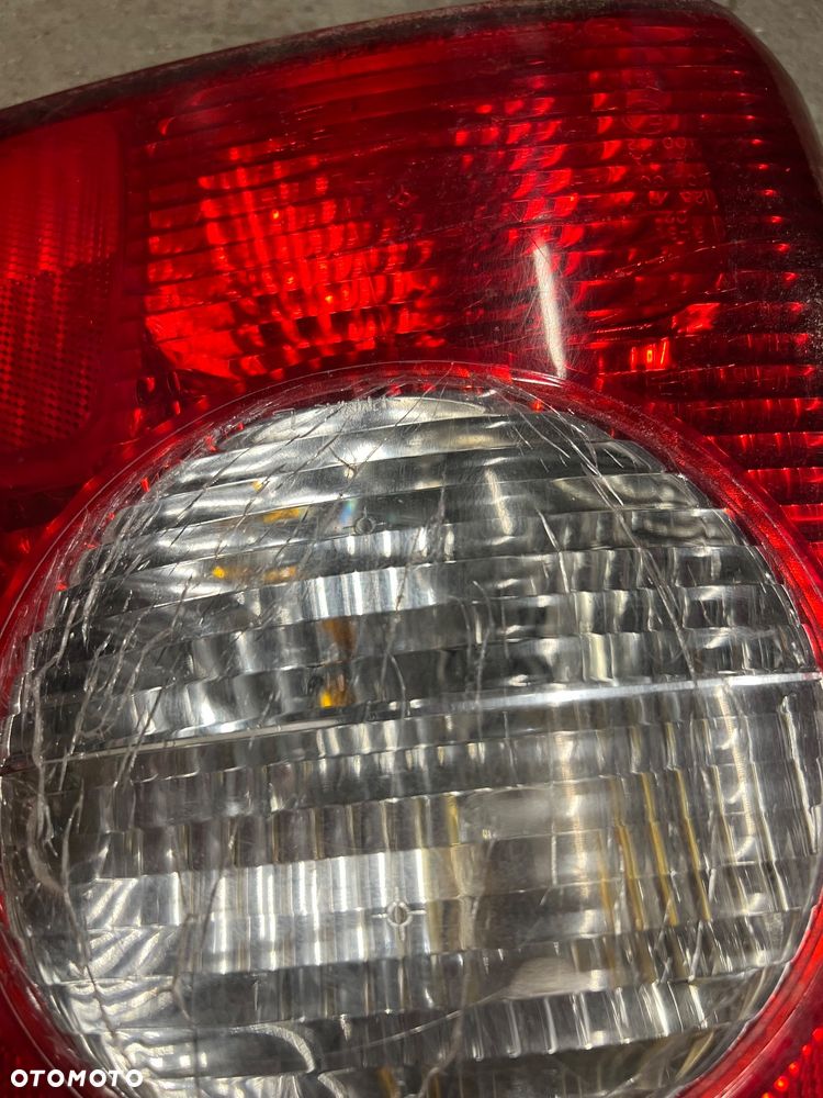 Tylna lampa lewa prawa ssangyong korando - 4