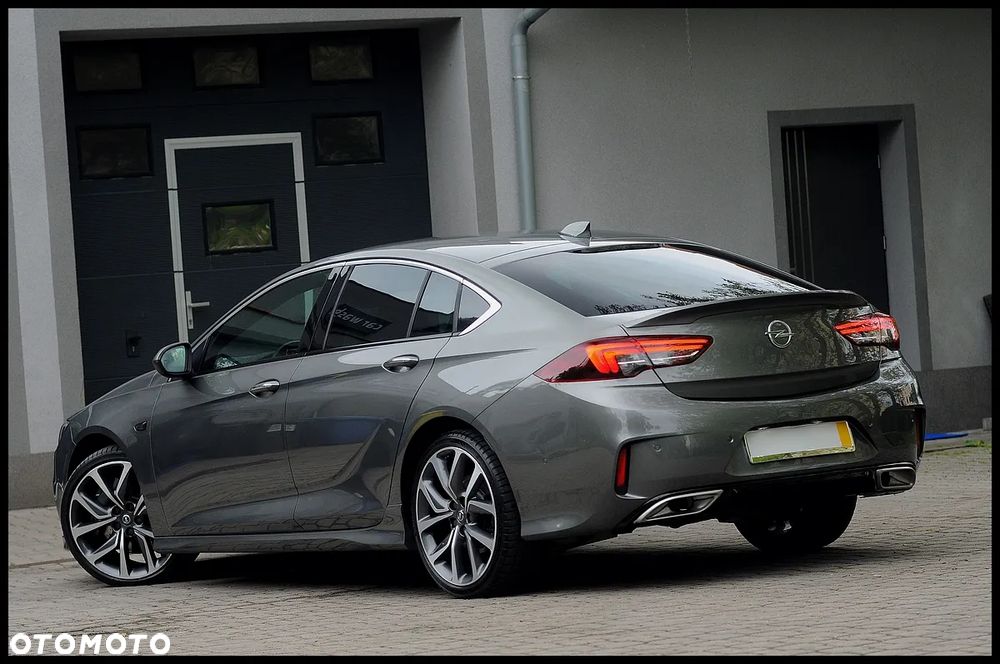 Opel Insignia 2.0 BiTurbo 4x4 GSI - 12