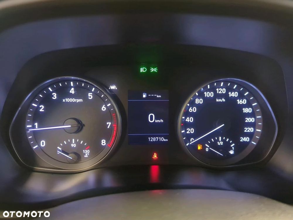 Hyundai i30 1.5 DPI Classic + - 11