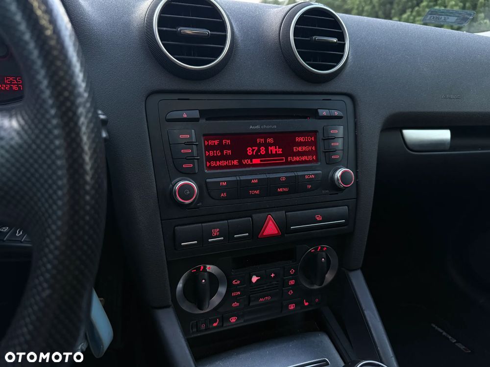 Audi A3 Sportback 1.6 FSI Ambition - 17