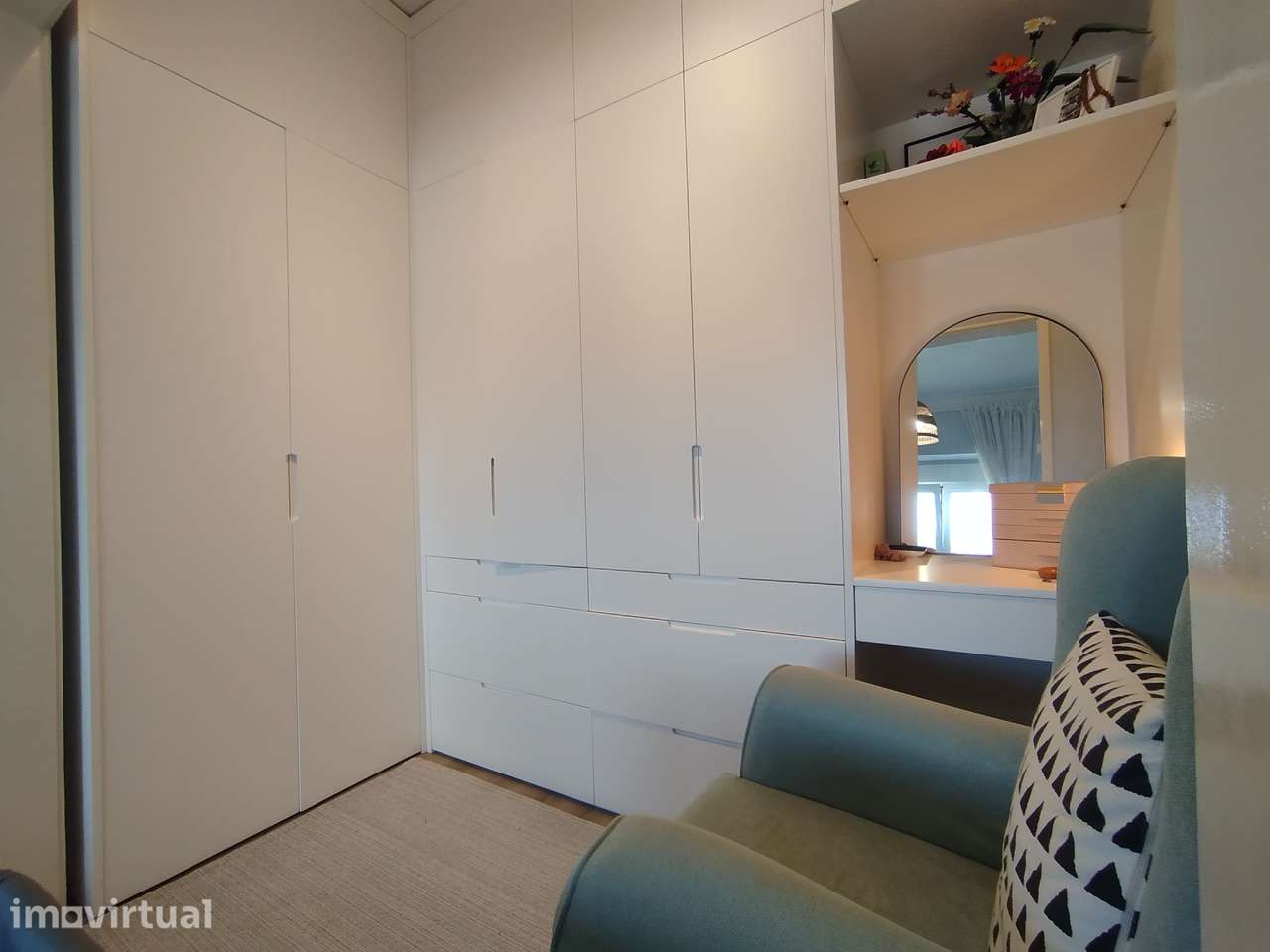 Apartamento T2 totalmente renovado com vista - Grande imagem: 4/25