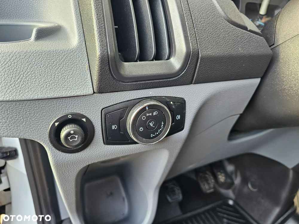 Ford Transit - 14
