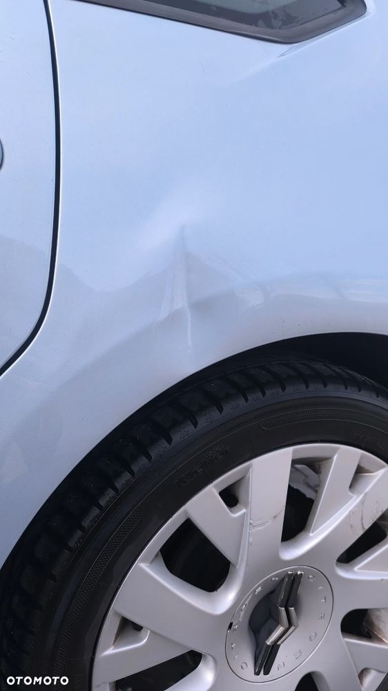 Citroën C4 2.0 16V Exclusive - 6