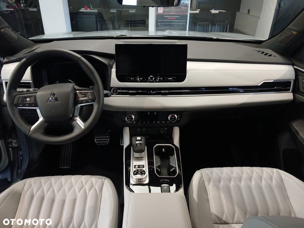 Mitsubishi Outlander Instyle - 11