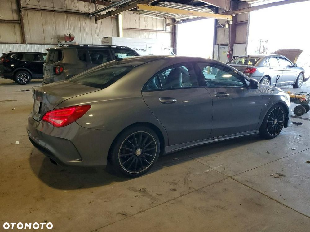 Mercedes-Benz CLA 250 4Matic 7G-DCT AMG Line - 4
