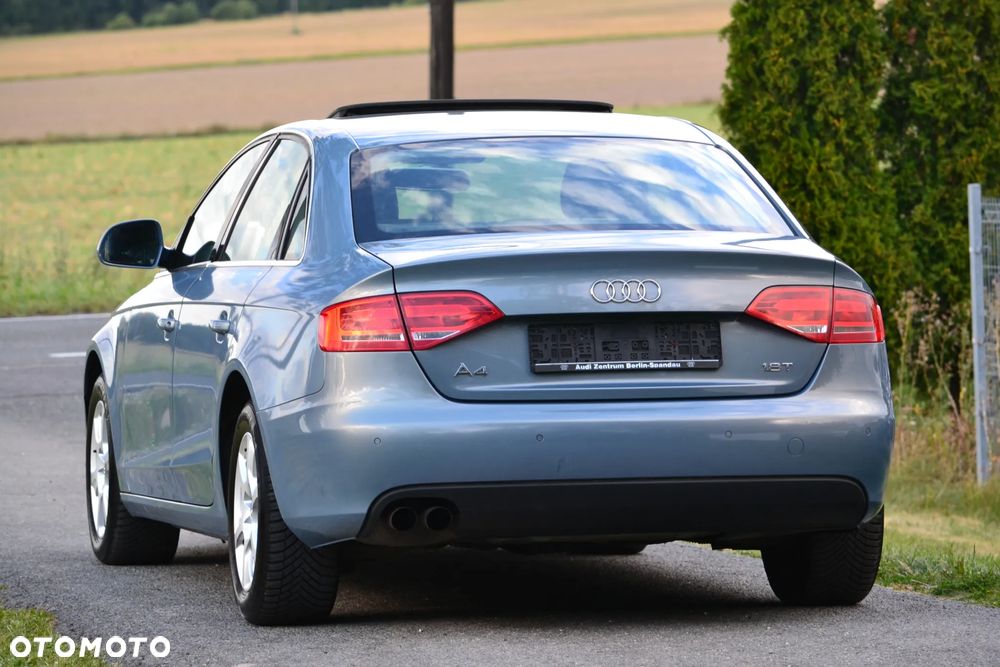 Audi A4 ver-1-8-tfsi-attraction - 10