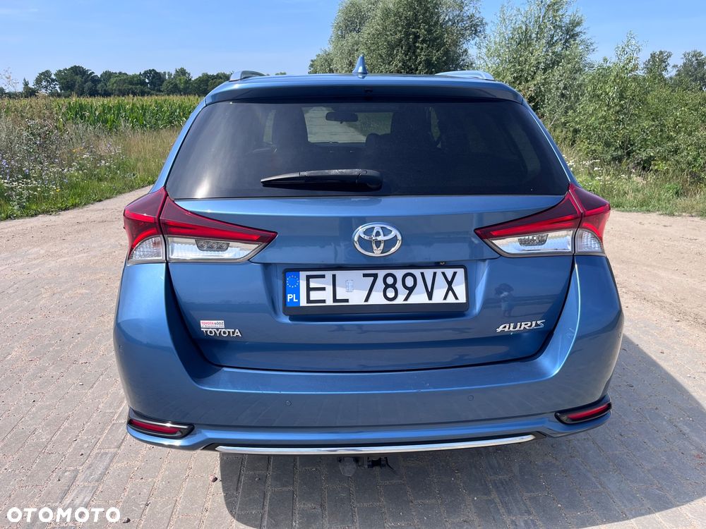 Toyota Auris 1.6 Premium + - 12