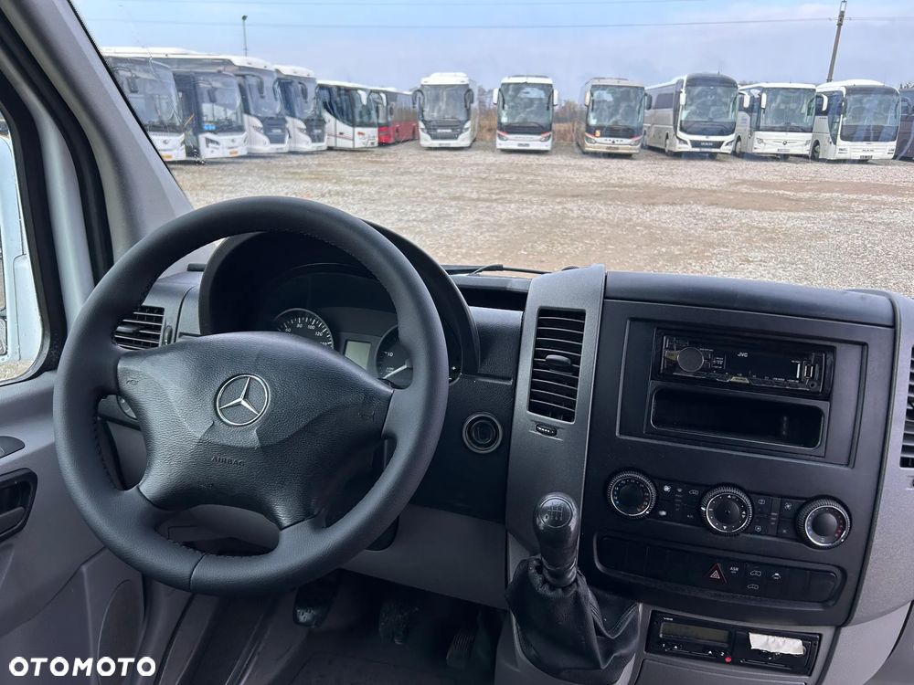 Mercedes-Benz Sprinter 519 - 16