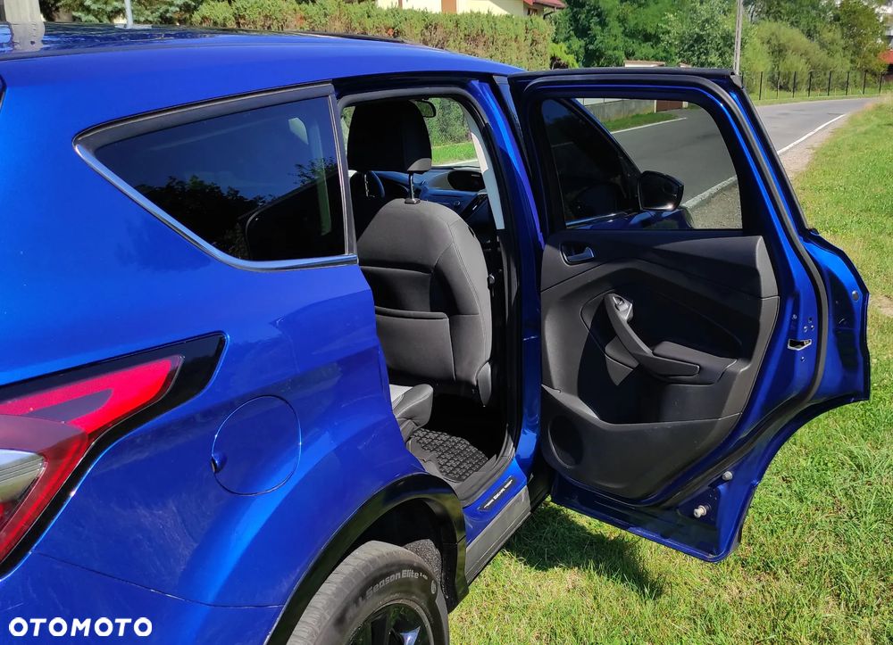 Ford Escape 2.0 EcoBoost AWD Titanium - 26