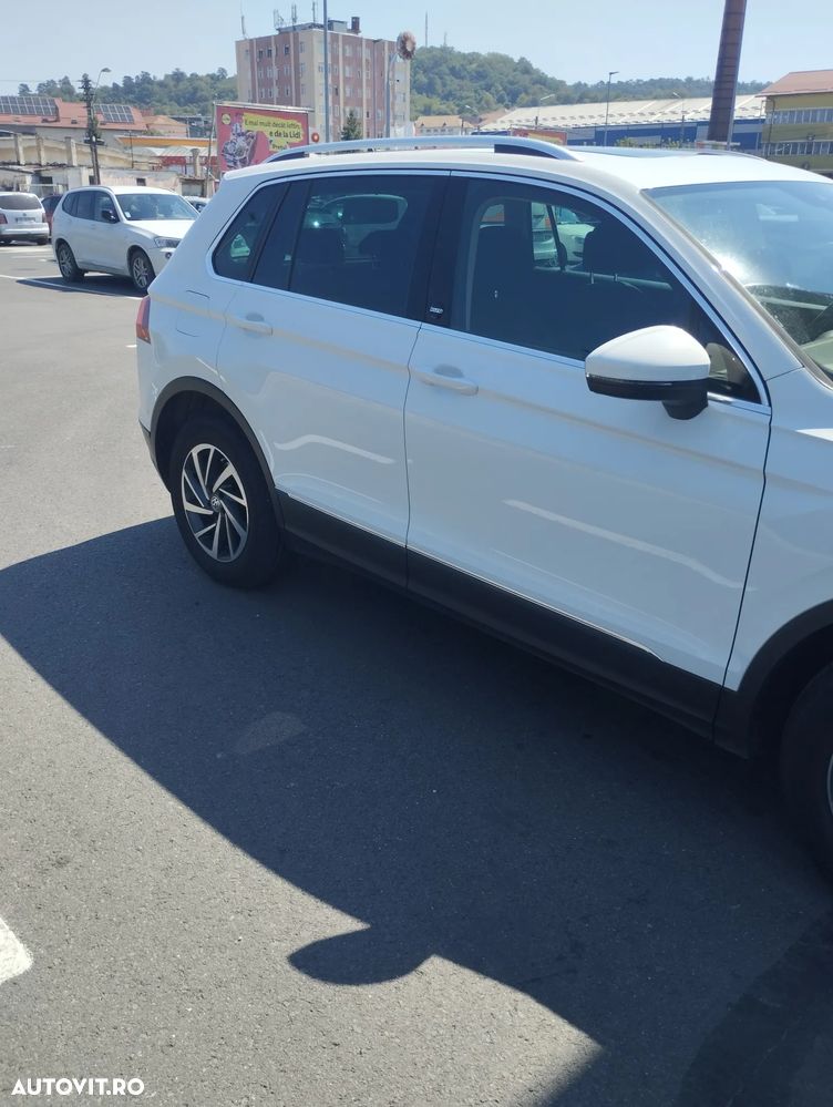 Volkswagen Tiguan 2.0 TDI SCR 4MOTION (BlueMotion Techn.) DSG Sound - 2