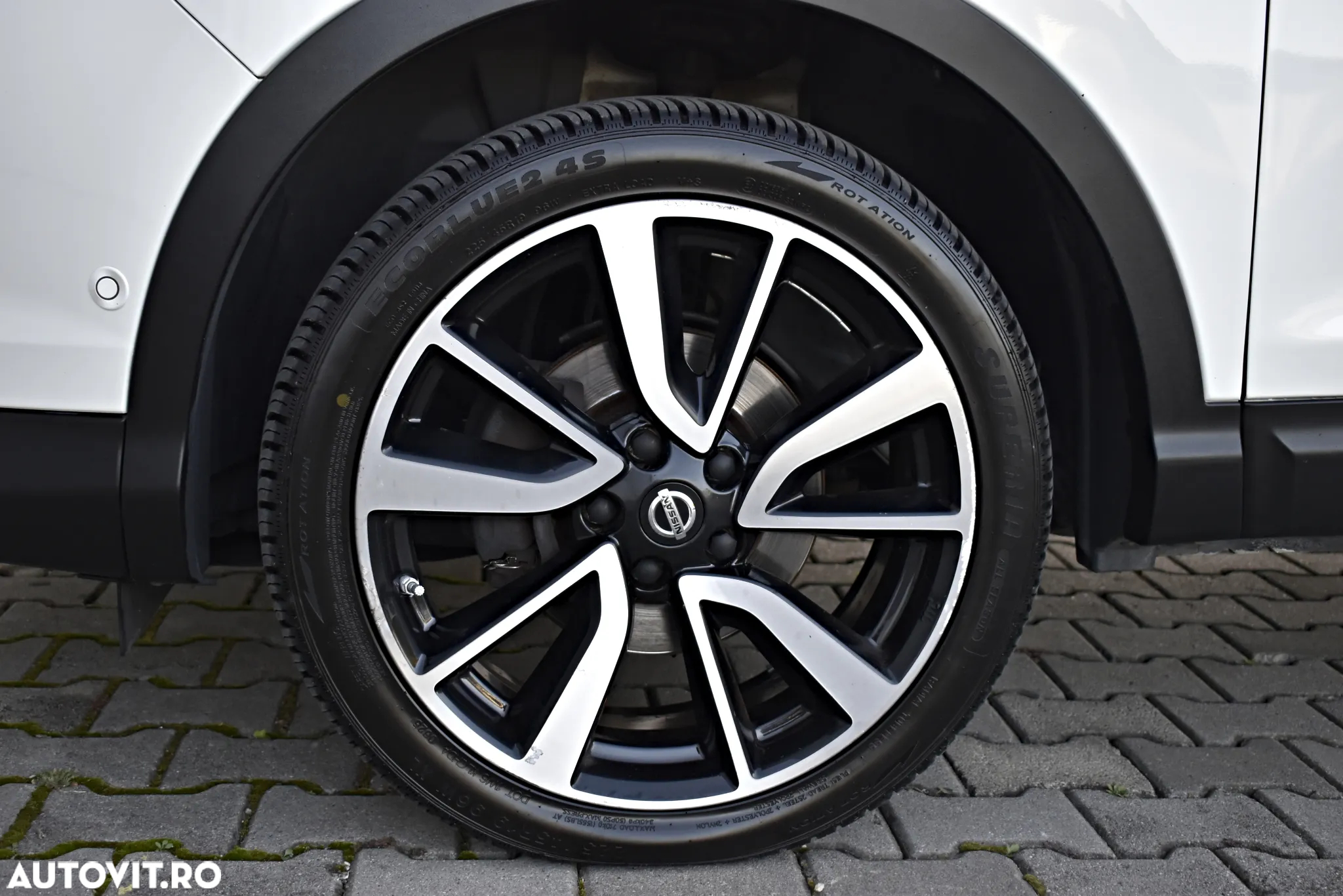 Nissan Qashqai 1.6 DCI TEKNA - 23